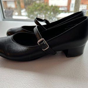Organmaster women's black leather organ shoes, size 6.5